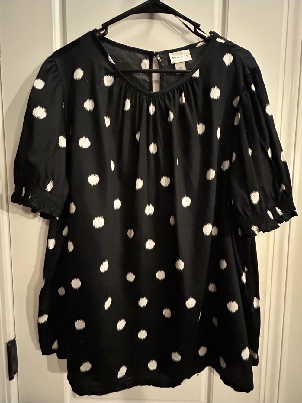 Ava & Viv Black and White Polka Dot Puff Sleeve Blouse